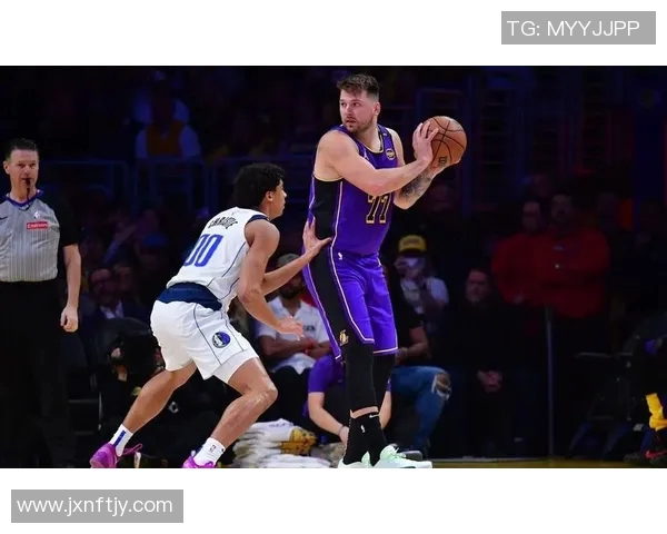 今天湖人对阵骑士精彩对决期待你来见证篮球盛宴