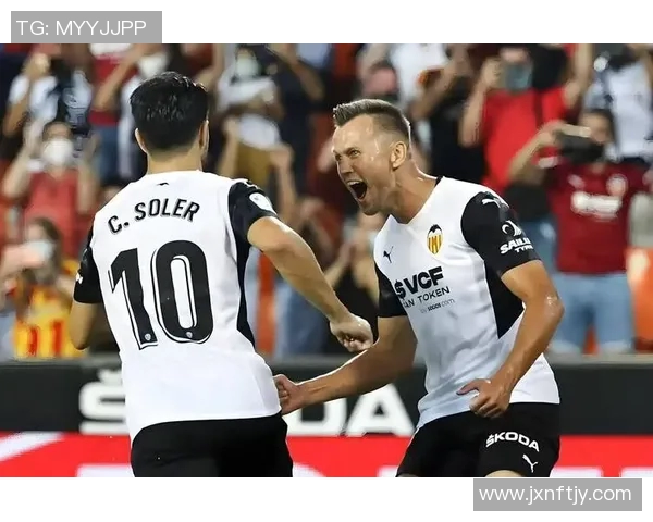 巴伦西亚主场迎战加的斯期待精彩对决与激烈竞争