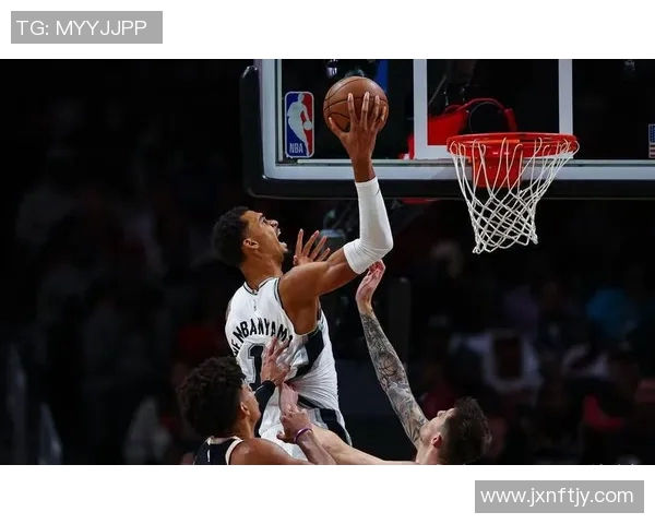 文班亚马法国队首秀狂砍27分震撼意大利引发NBA球探热议