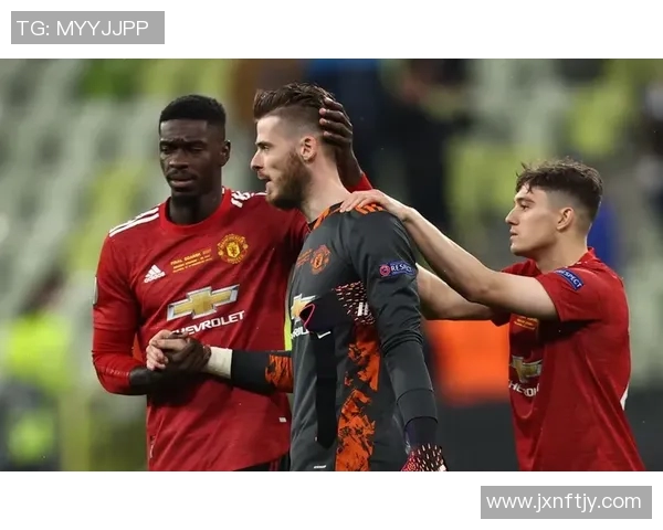 曼联与曼城激战后球员与教练深度访谈回顾精彩瞬间与战术分析