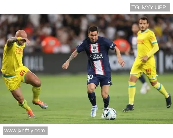 朝鲜与嫩巴黎激战正酣精彩比赛直播全程回顾与分析 朝鲜与嫩巴黎激战正酣精彩比赛直播全程回顾与分析