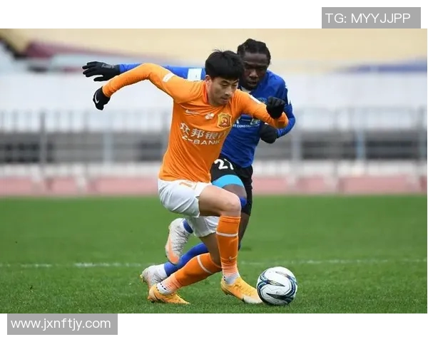 卓尔与国安激战正酣视频直播全程为您呈现精彩瞬间 卓尔与国安激战正酣视频直播全程为您呈现精彩瞬间