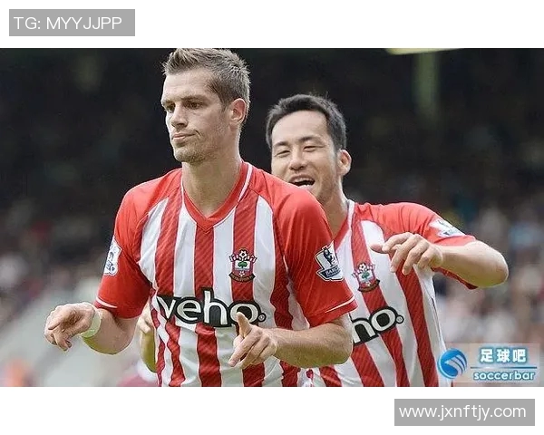 孔多比亚与施耐德林的对决分析与战术比较探讨