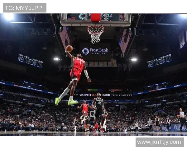 湖人对勇士178直播精彩对决全程回顾与分析尽在这里 湖人对勇士178直播精彩对决全程回顾与分析尽在这里