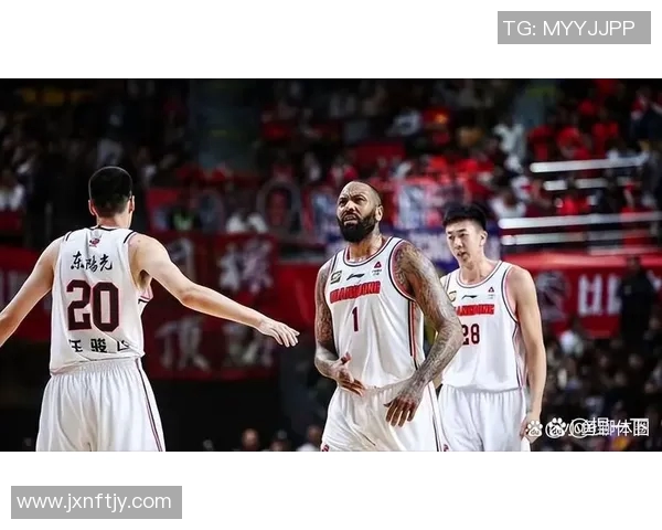 CBA广东队与浙江队激战正酣精彩瞬间回顾与分析 CBA广东队与浙江队激战正酣精彩瞬间回顾与分析
