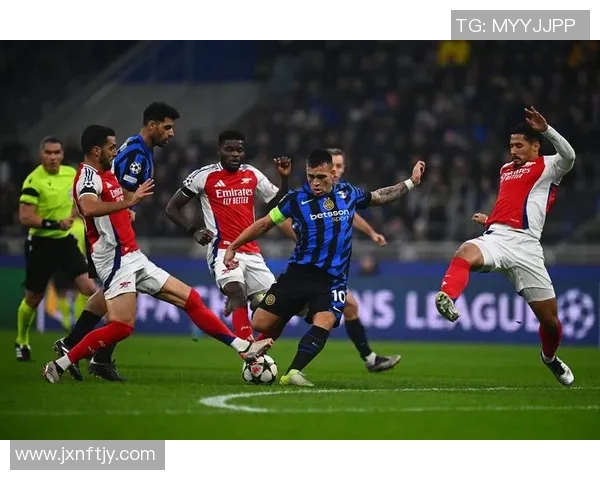 奥卡斯与瓦伦独立的激烈对决揭示足球战术与团队精神的较量