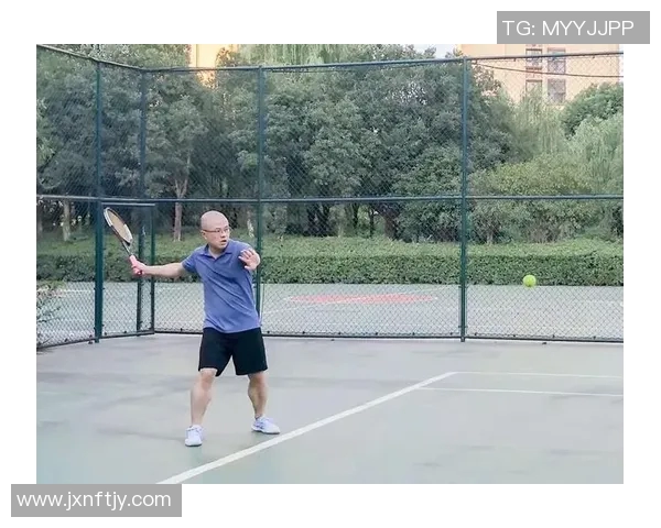 张强畅谈网球生涯背后的故事与成长历程 张强畅谈网球生涯背后的故事与成长历程